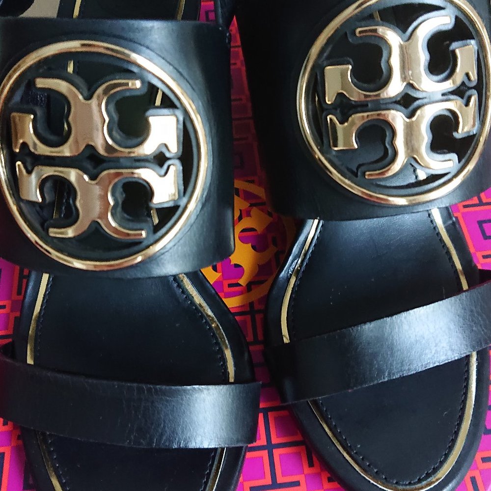 Tory Burch NEW IN THE BOX black sandals